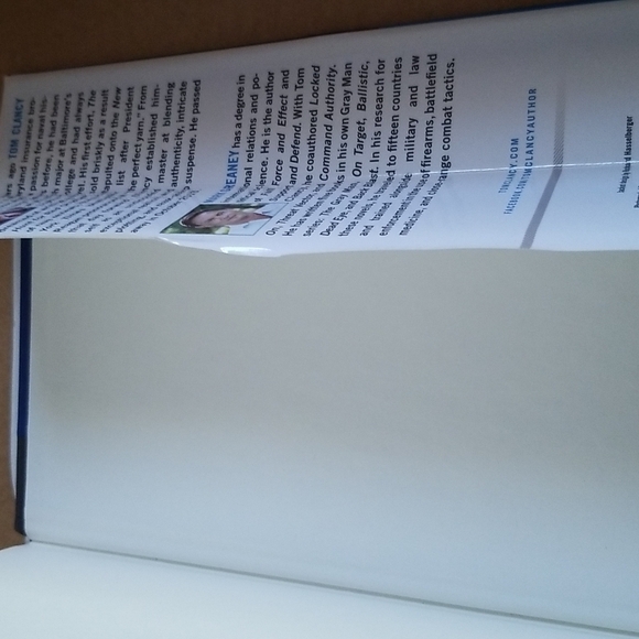 Tom Clancy Commander In Chief Hardcover Book - Picture 4 of 8